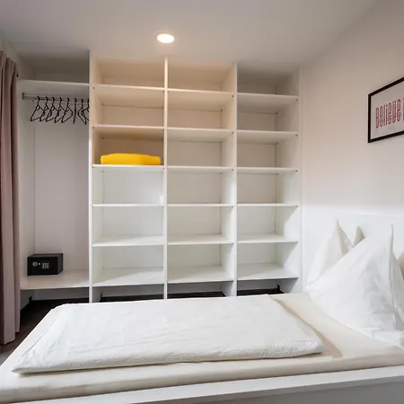 Mount Apartment *